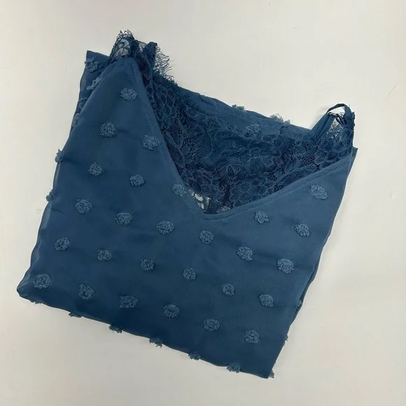 A Beautiful Soul Top Women’s 2X Lined Lace NWT ADJ. Straps Yarn Pompom Accents - Picture 16 of 16